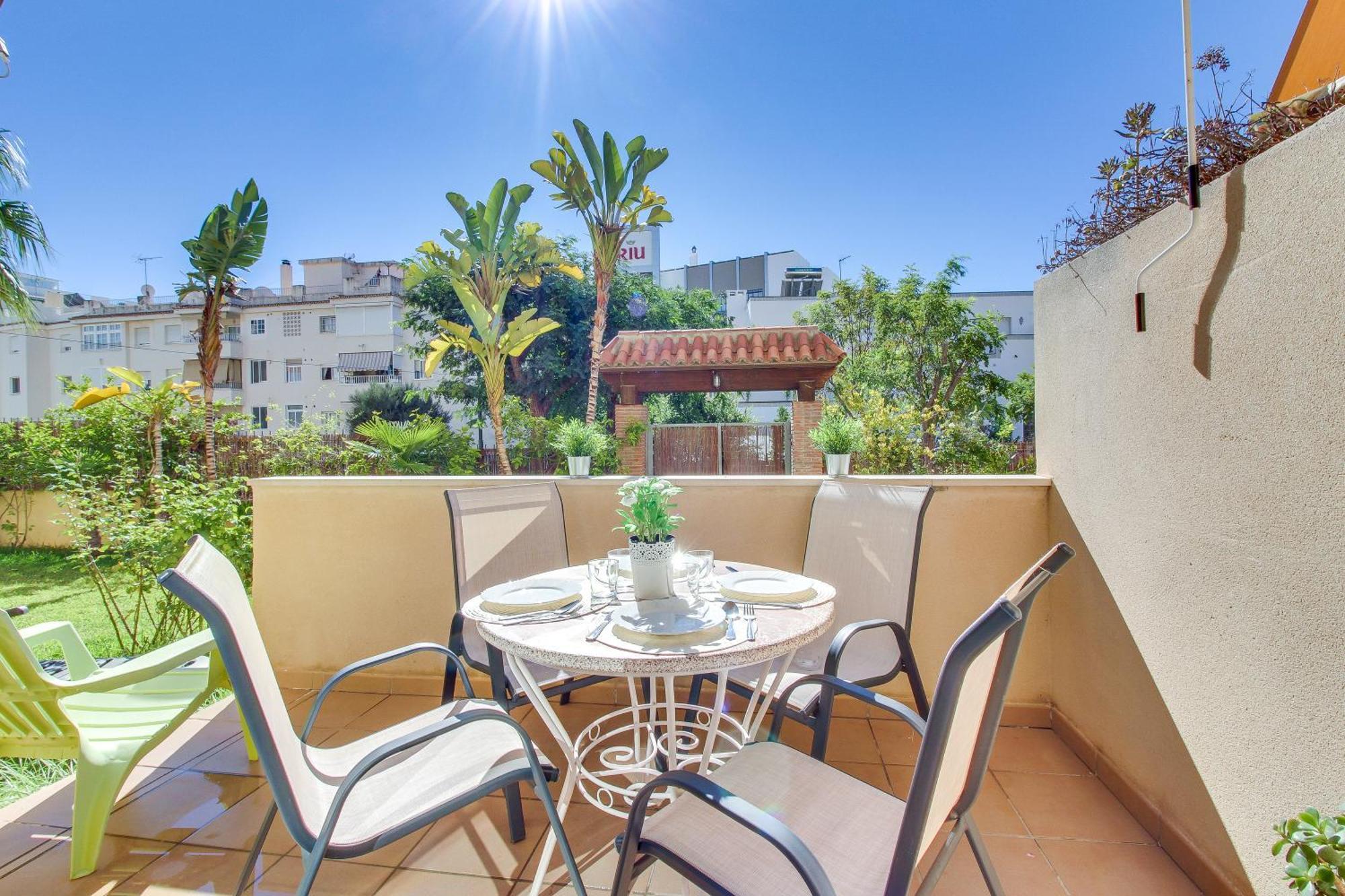 Apartamento Cala Bajo Nerja Exteriör bild