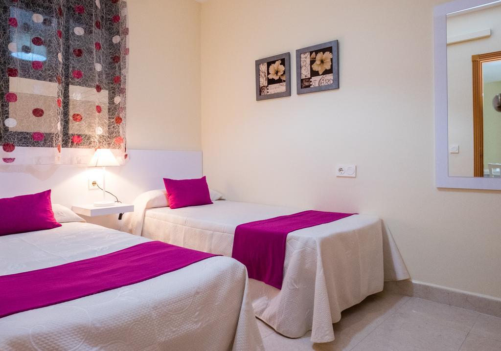 Apartamento Cala Bajo Nerja Exteriör bild