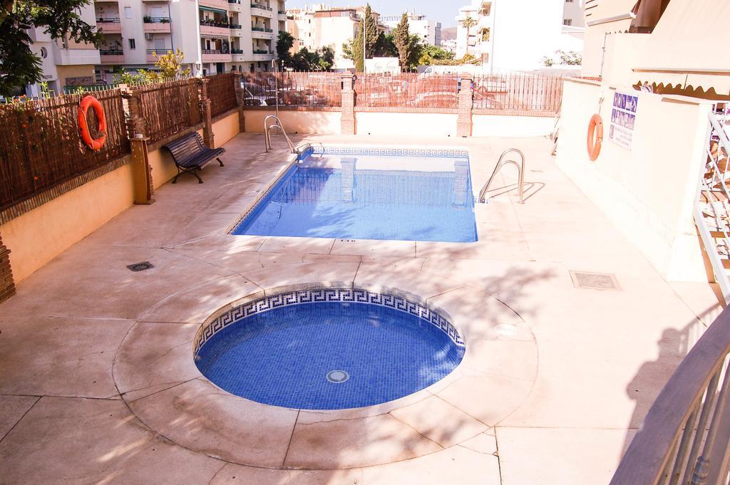 Apartamento Cala Bajo Nerja Exteriör bild